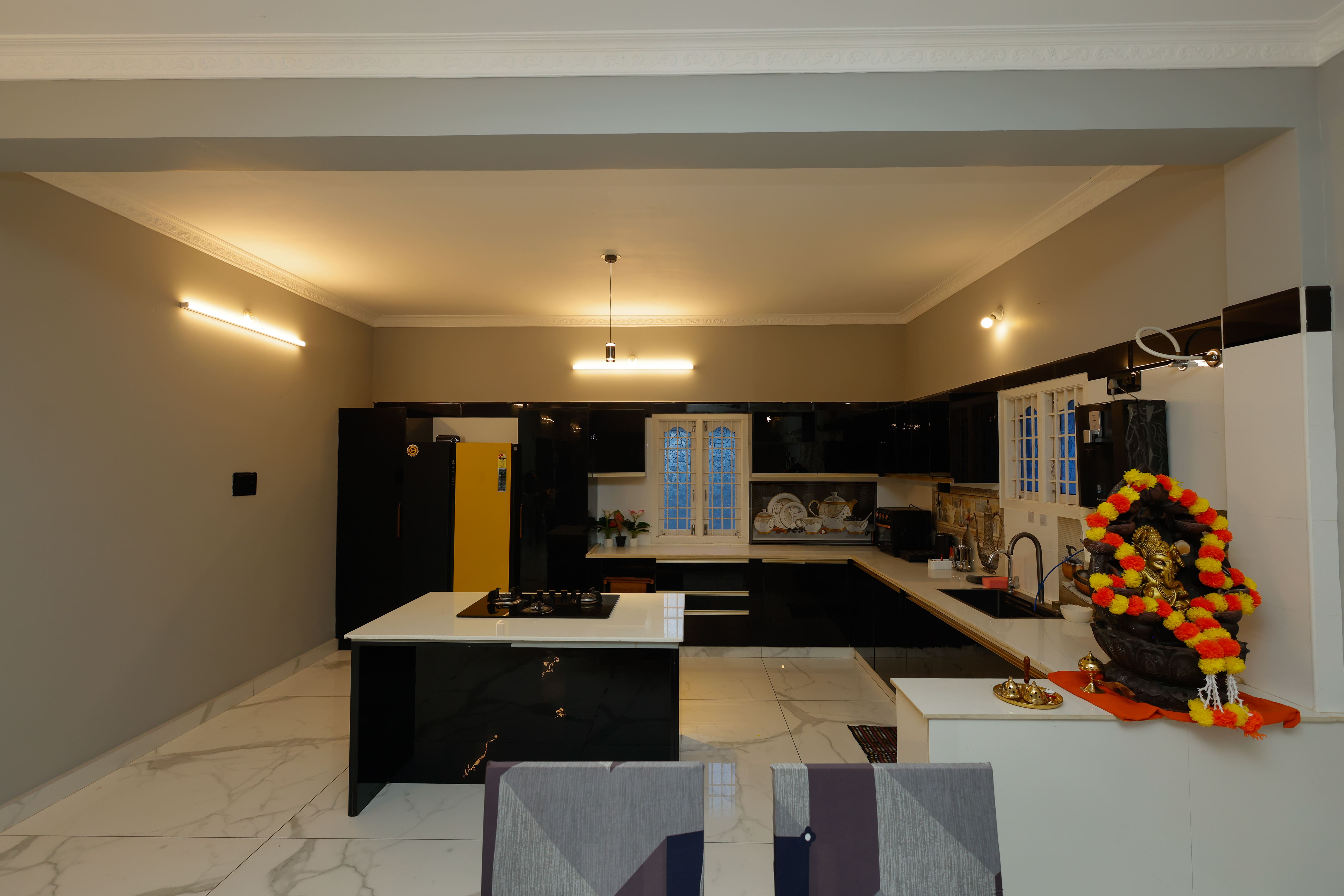 Villa dining